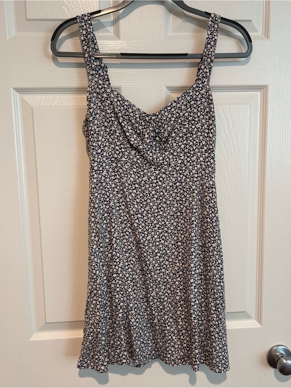 Old Navy Ditsy Floral Sweetheart Neck Sundress - Navy and White
